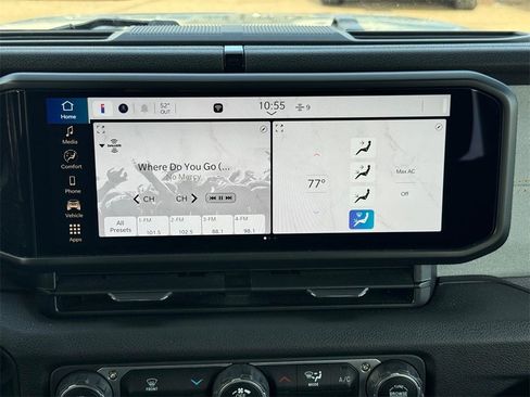 Used 2024 Jeep Wrangler Sport image 17