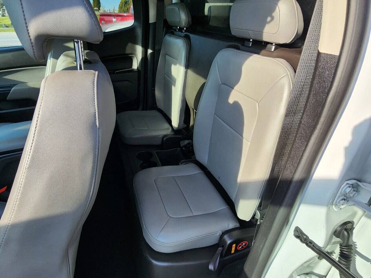 Used 2016 Chevrolet Colorado W/T RWD image 22