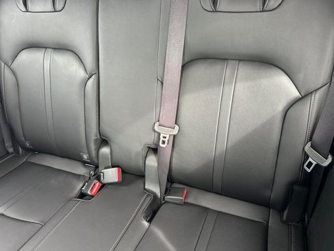 Used 2025 MAZDA CX-90 3.3 Turbo w/ Preferred Package image 16