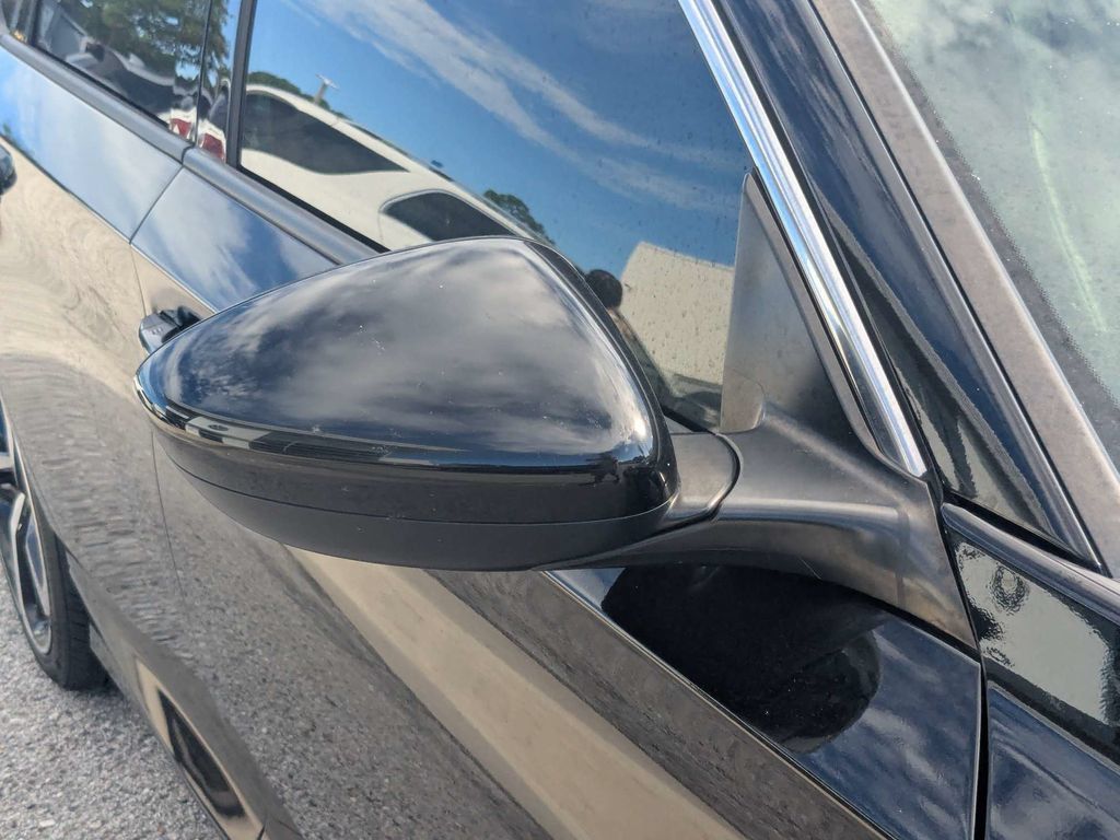 Used 2018 Honda Accord Sport image 12