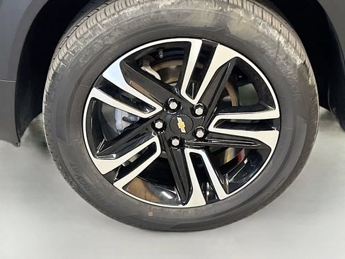 Used 2024 Chevrolet TrailBlazer LT w/ Driver Confidence Package AWD/4WD image 28