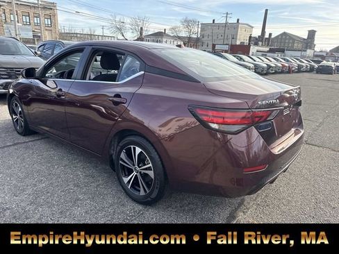 Used 2023 Nissan Sentra SV image 9