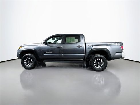 Certified 2023 Toyota Tacoma TRD Off-Road image 5