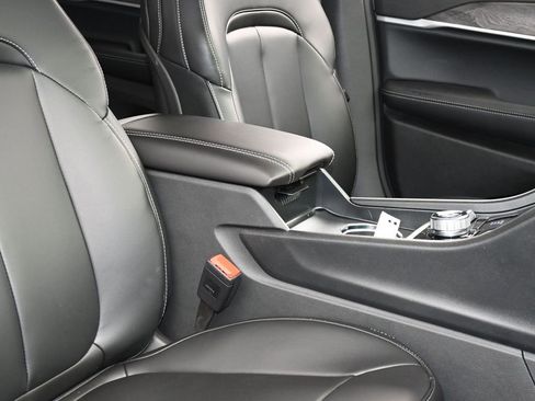 New 2026 Jeep Grand Cherokee Limited AWD/4WD image 38