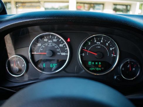 Used 2014 Jeep Wrangler Unlimited Sahara w/ Max Tow Package image 20