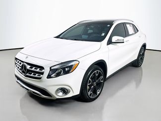 Used 2019 Mercedes-Benz GLA 250 4MATIC video 3