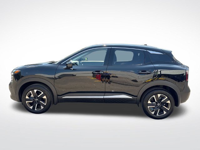 Used 2025 Nissan Kicks SR FWD image 3