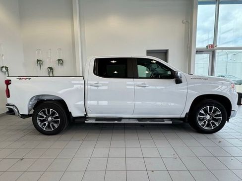 Used 2024 Chevrolet Silverado 1500 LT image 29
