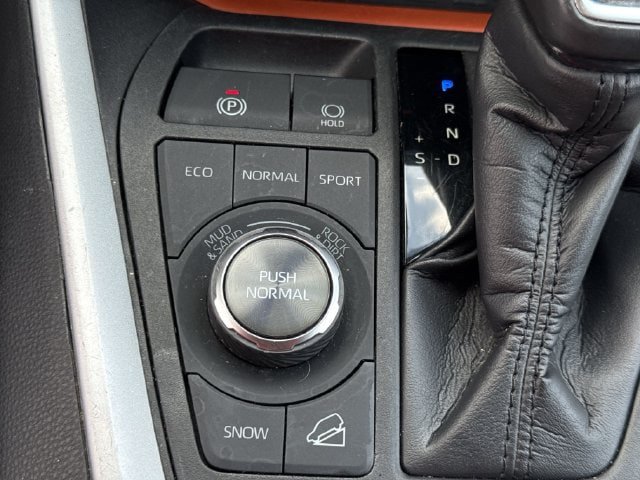 Used 2024 Toyota RAV4 Adventure AWD/4WD image 21