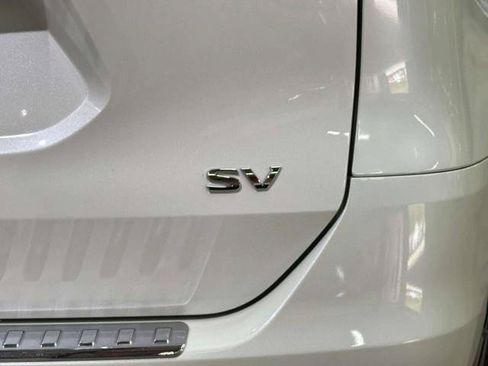 Used 2016 Nissan Rogue SV FWD image 22