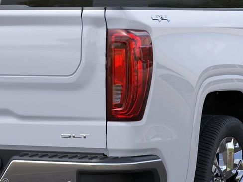 New 2026 GMC Sierra 1500 SLT w/ SLT Premium Plus Package AWD/4WD image 11