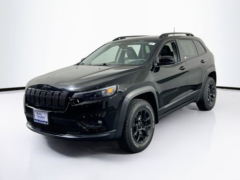 Used 2022 Jeep Cherokee Latitude w/ Sun & Sound Group image 1
