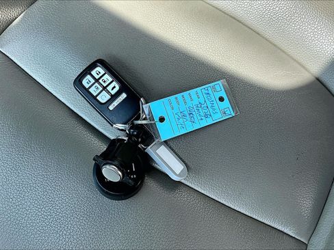 Used 2018 Honda Odyssey Touring image 15