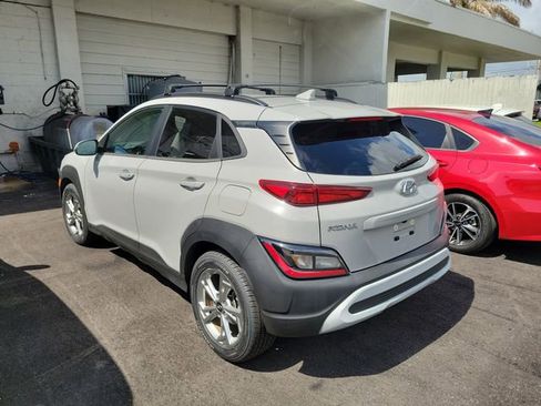 Used 2023 Hyundai Kona SEL w/ Convenience Package FWD image 3