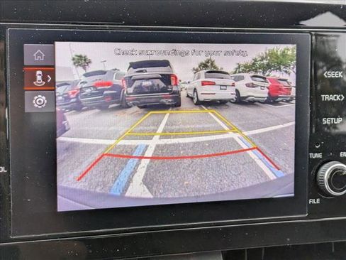 Used 2023 Kia Sportage LX image 12