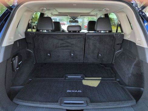 Certified 2025 Nissan Rogue SL w/ SL Premium Package FWD image 13