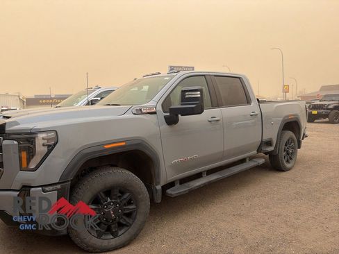 Used 2024 GMC Sierra 2500 AT4 AWD/4WD image 46