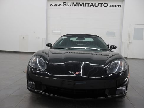 Used 2007 Chevrolet Corvette Convertible w/ Preferred Equipment Group image 16