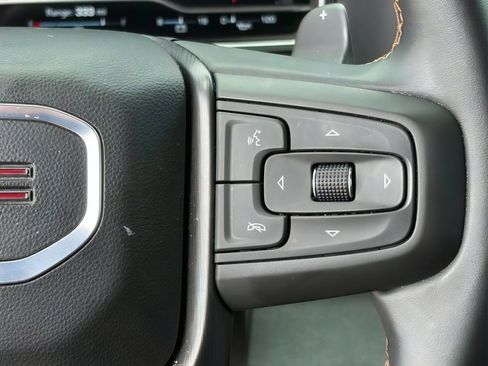 Used 2025 GMC Sierra 1500 AT4 w/ AT4 Premium Package AWD/4WD image 15