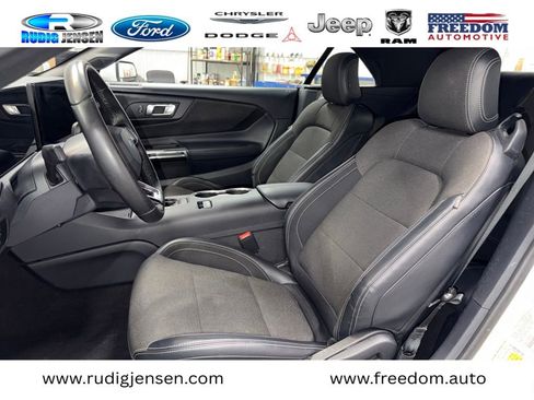 Used 2024 Ford Mustang Convertible RWD image 11