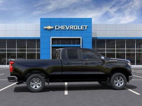 Used 2025 Chevrolet Silverado 1500 LT w/ Safety Package RWD image 53