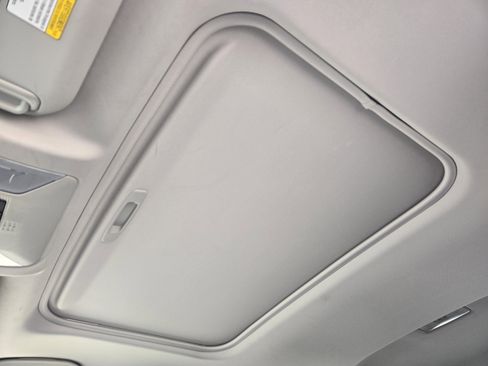 Used 2020 Toyota RAV4 XLE image 30