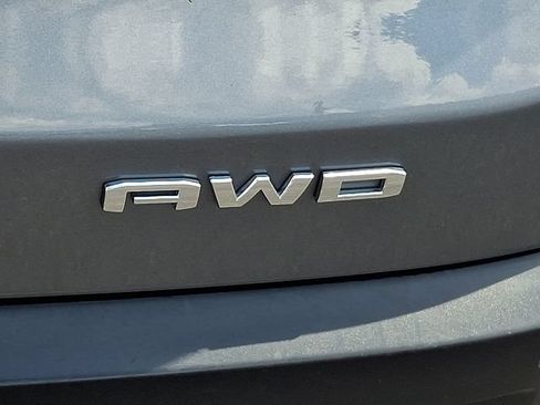 Used 2021 GMC Acadia SLT AWD/4WD image 34
