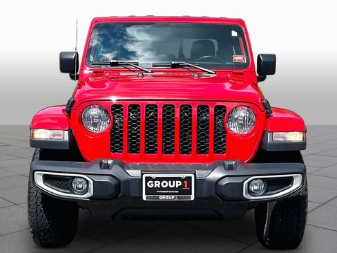 Used 2021 Jeep Gladiator Sport AWD/4WD image 4