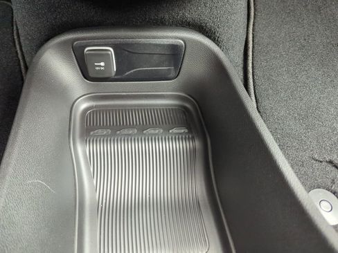 New 2026 Chrysler Pacifica Select FWD image 24