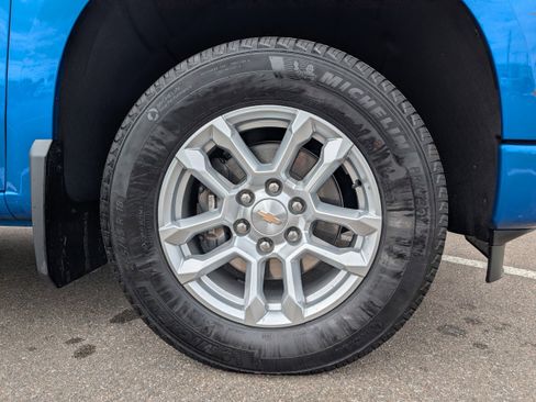 Used 2023 Chevrolet Silverado 1500 Custom w/ LPO, Dark Essentials Package image 10