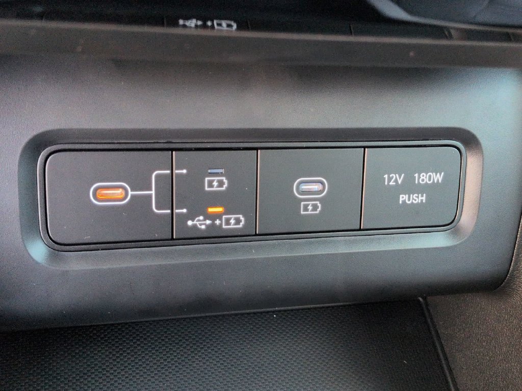 New 2026 Hyundai Tucson Limited FWD image 34