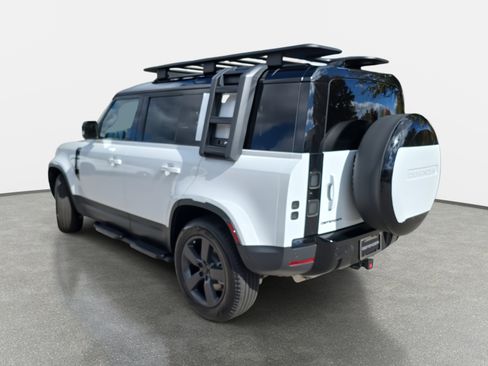New 2026 Land Rover Defender 110 S image 7