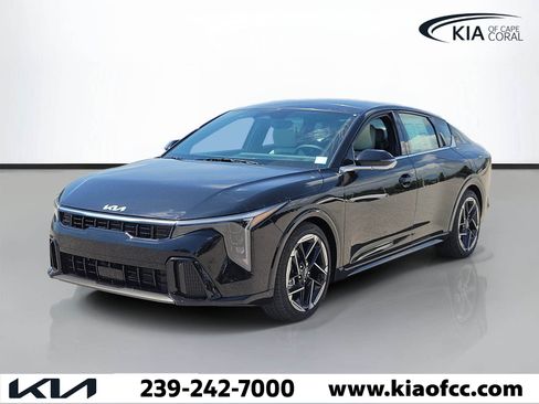New 2026 Kia K4 GT-Line Turbo FWD image 3