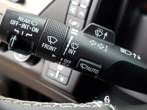 Used 2018 GMC Yukon XL Denali w/ Open Road Package image 14