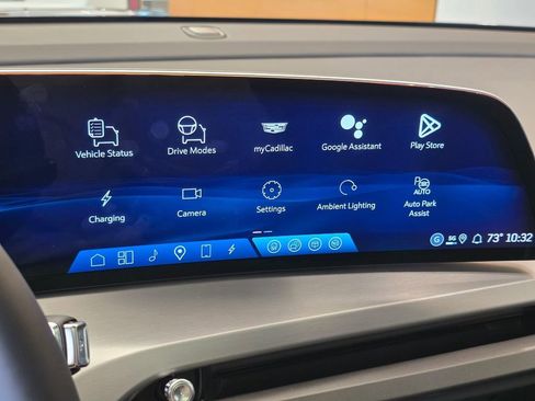 New 2026 Cadillac Vistiq Sport image 29