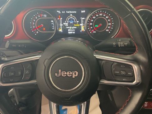 Used 2021 Jeep Gladiator Rubicon image 10