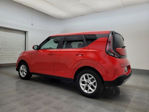 Used 2024 Kia Soul S image 3