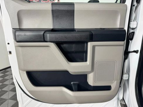 Used 2020 Ford F250 XL w/ Power Equipment Group image 29