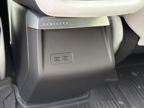 Certified 2024 Cadillac Lyriq Luxury w/ LPO, Floor Liner Package AWD/4WD image 13