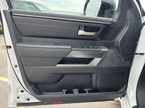 Used 2022 Toyota Tundra SR5 w/ SR5 Convenience Package RWD image 21