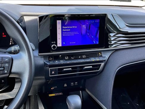 Certified 2025 Toyota Camry LE image 6