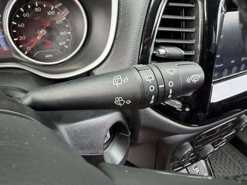 Used 2021 Jeep Compass Latitude AWD/4WD image 25