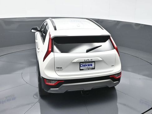 Certified 2023 Kia Niro EX Touring image 51