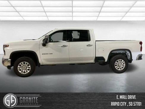 Used 2024 Chevrolet Silverado 2500 LTZ image 8
