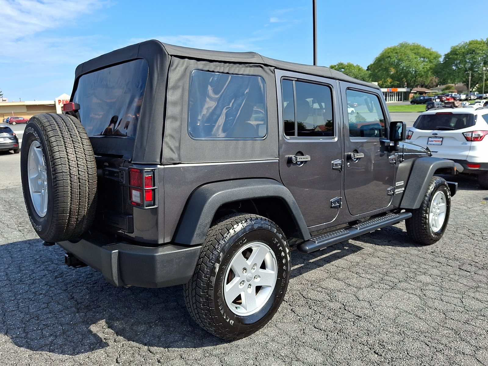 Used 2017 Jeep Wrangler Unlimited Sport w/ Quick Order Package 24S AWD/4WD image 6