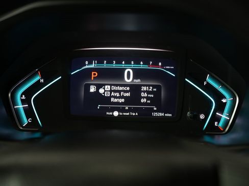 Used 2018 Honda Odyssey LX image 17