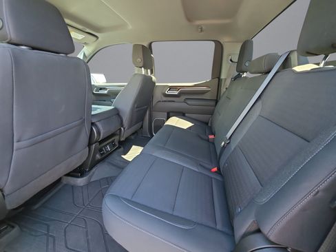 Used 2022 Chevrolet Silverado 1500 RST AWD/4WD image 32