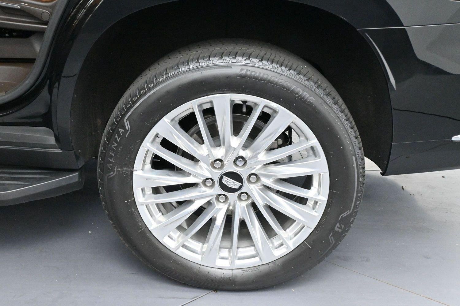 Certified 2025 Cadillac Escalade Premium Luxury AWD/4WD image 43