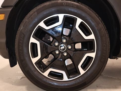 Certified 2022 Ford Bronco Sport Outer Banks w/ Tech Package AWD/4WD image 40