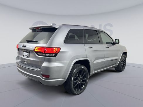 Used 2020 Jeep Grand Cherokee Altitude image 7